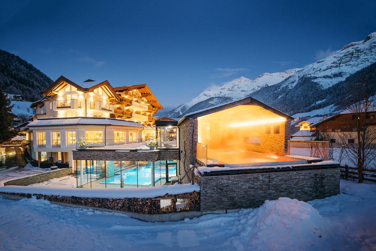 Premium Activehotel Bergkoenig Neustift im Stubaital Exterior photo