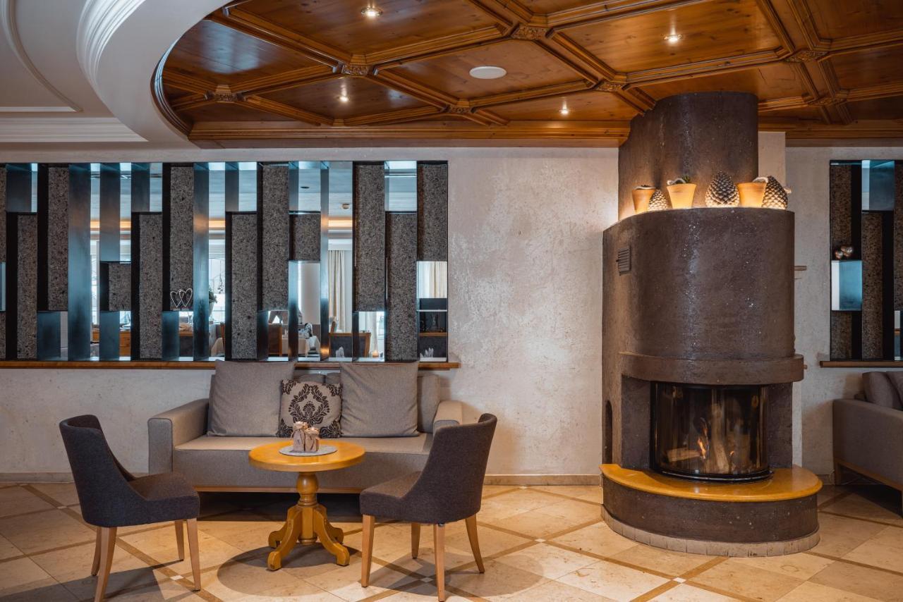 Premium Activehotel Bergkoenig Neustift im Stubaital Exterior photo